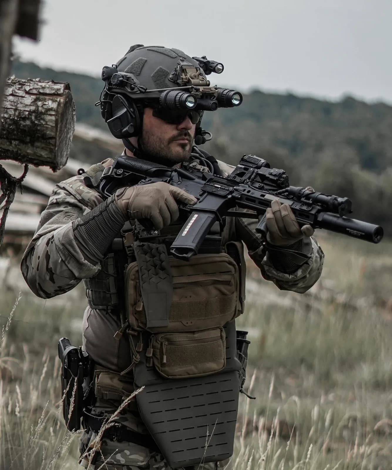 LAB-NVS MK2 in the field, user standing in tall grass
